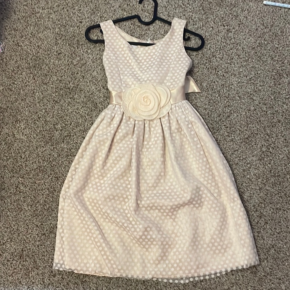 Girls dress